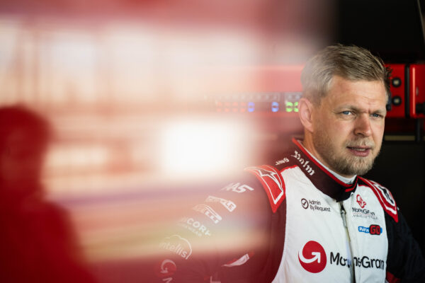 Magnussen, Haas driver