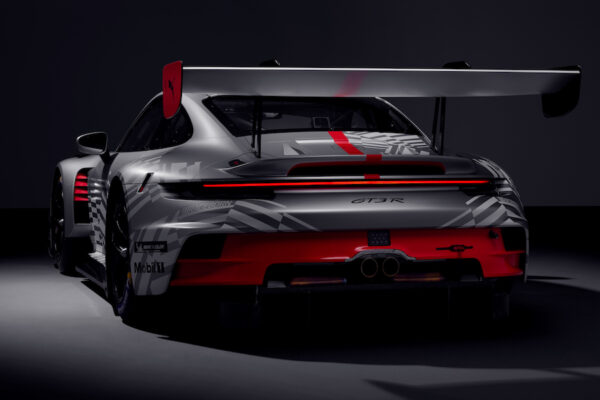 Kellymoss enters 2026 GT World Challenge (GTWC) America with three Porsche 911 GT3 R entries and championship ambition.