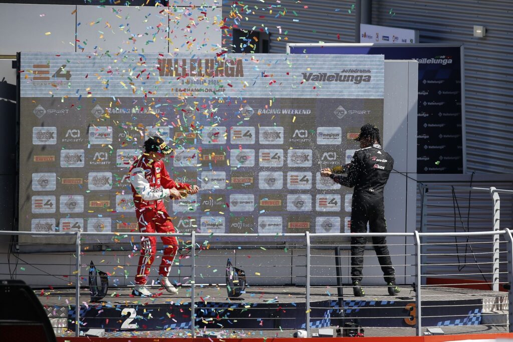 Sammalisto leads 2026 E4 after two Vallelunga wins, while Craigie stars and US Racing tops the teams’ standings.
