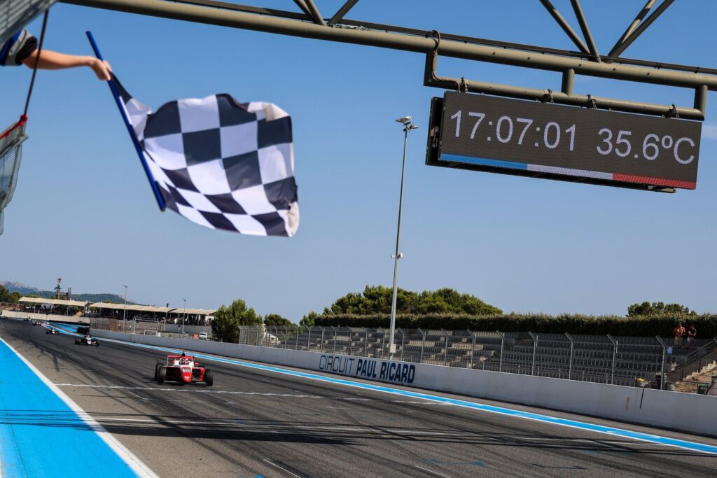 Kenzo Craigie wins twice at Paul Ricard to take the 2026 E4 lead, while Alp Aksoy claims Race 1 and R-ace GP dominates in Round 2.