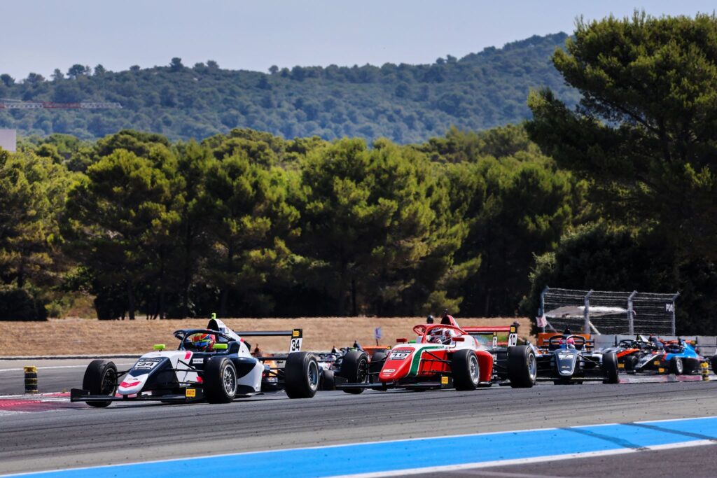 Kenzo Craigie wins twice at Paul Ricard to take the 2026 E4 lead, while Alp Aksoy claims Race 1 and R-ace GP dominates in Round 2.
