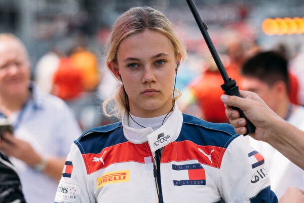 Alba Larsen at the 2025 F1 Academy Singapore GP