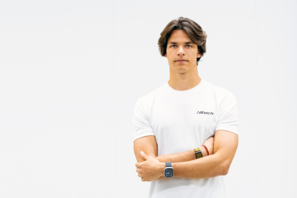 Hitech signs Stefan Bostandjiev for its 2026 Eurocup-3 debut, adding proven GT and single-seater experience to the line-up.