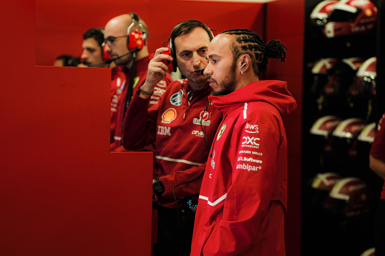 Former Dutch F1 driver Robert Doornbos has talked about Lewis Hamilton and his race engineer Riccardo Adami's relationship at Ferrari