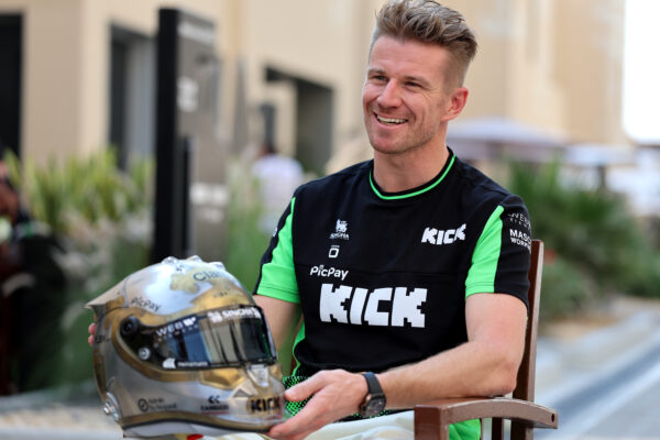 Nico Hülkenberg with his helmet during previews ahead of the F1 Abu Dhabi GP