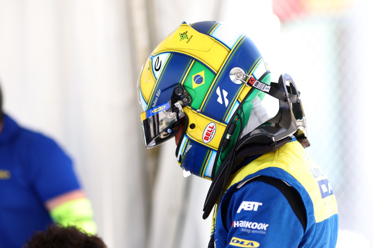 Lucas Di Grassi with his Lola Yamaha Abt gear and helmet.