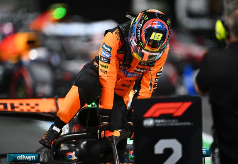Oscar Piastri getting out of his McLaren car at the F1 Saudi Arabian GP