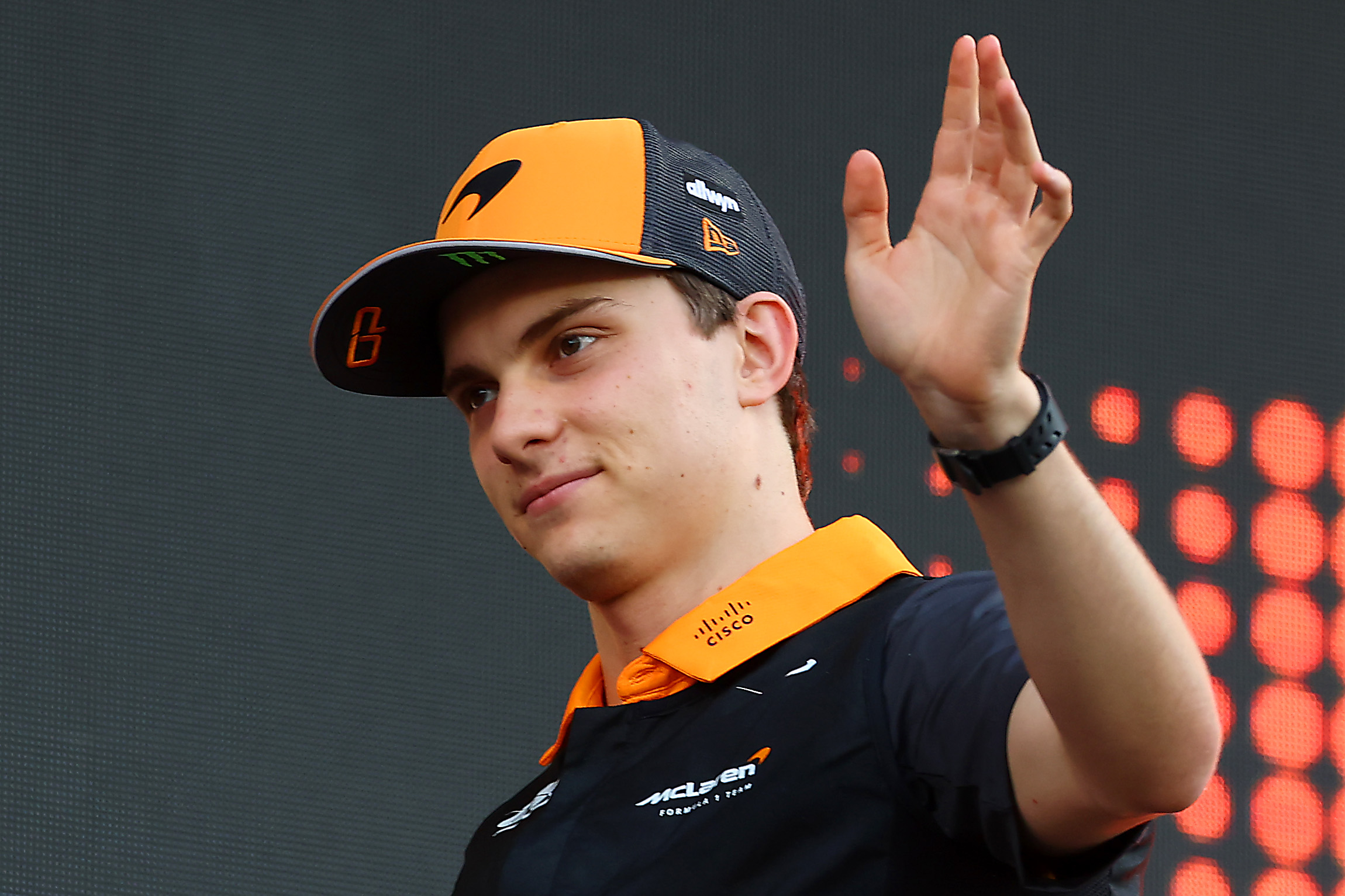JEDDAH, SAUDI ARABIA - APRIL 20: Oscar Piastri of Australia and McLaren waves on the drivers parade prior to the F1 Grand Prix of Saudi Arabia at Jeddah Corniche Circuit on April 20, 2025 in Jeddah, Saudi Arabia. (Photo by Sam Bloxham/LAT Images)