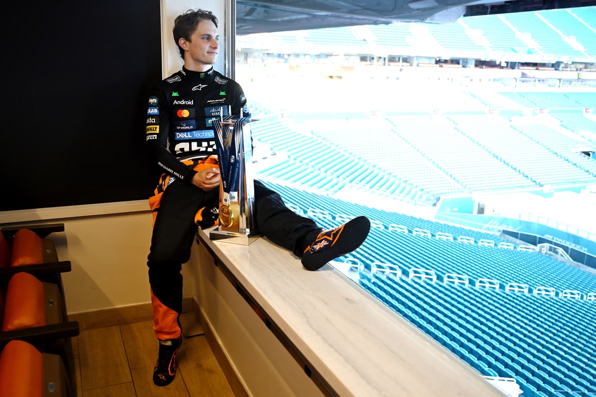 Piastri celebrates his 4th victory of 2025 in Miami