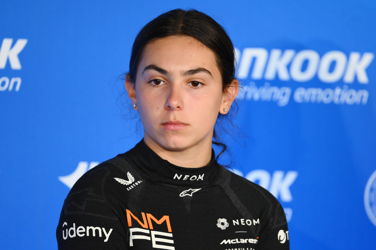 Ella Lloyd of the McLaren Driver Development Programme participated in the Formula E Rookie Test in Berlin with NEOM McLaren