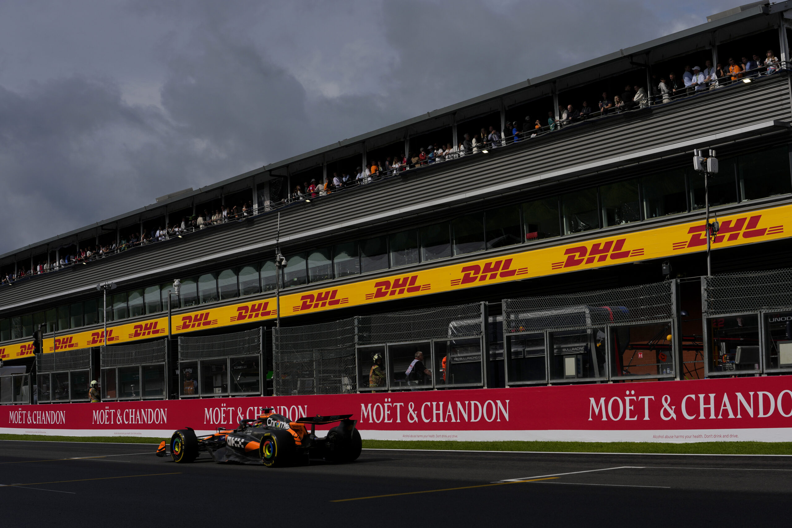 SPA, BELGIUM - JULY 27: Oscar Piastri of Australia driving the (81) McLaren MCL39 Mercedes on track during the F1 Grand Prix of Belgium at Circuit de Spa-Francorchamps on July 27, 2025 in Spa, Belgium. (Photo by Alex Bierens de Haan/Getty Images) Stella 2026 F1 Belgian GP preview