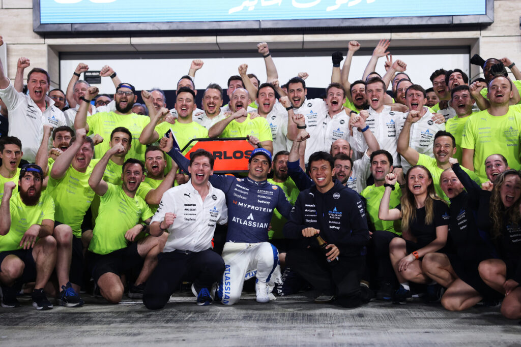 Finishing just outside of the points in P11 after putting up a strong fight, Alex Albon had quite a tricky weekend at the F1 Qatar GP.