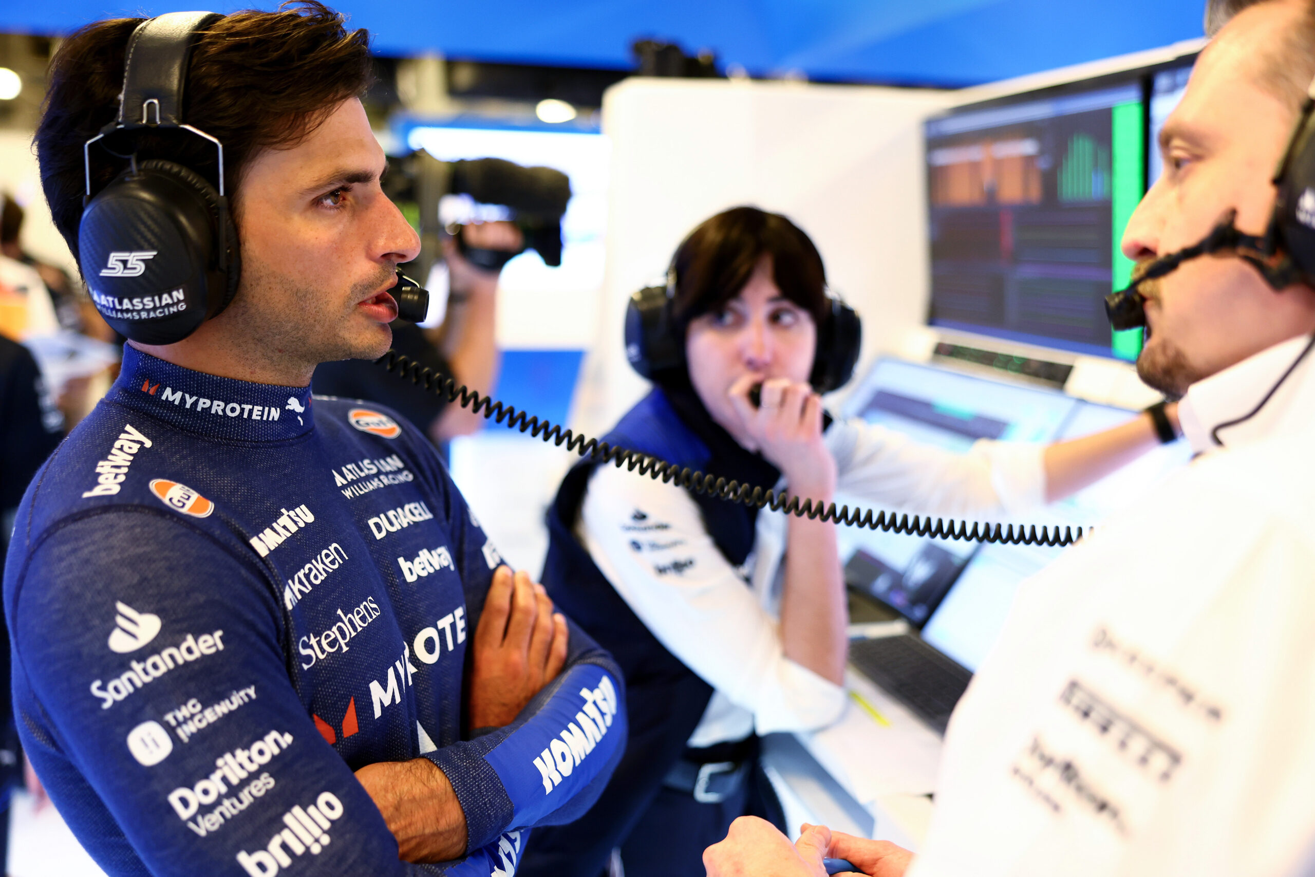 Carlos Sainz is eager to influence the Williams 2026 car while also managing expectations for the F1 2026 regulations.