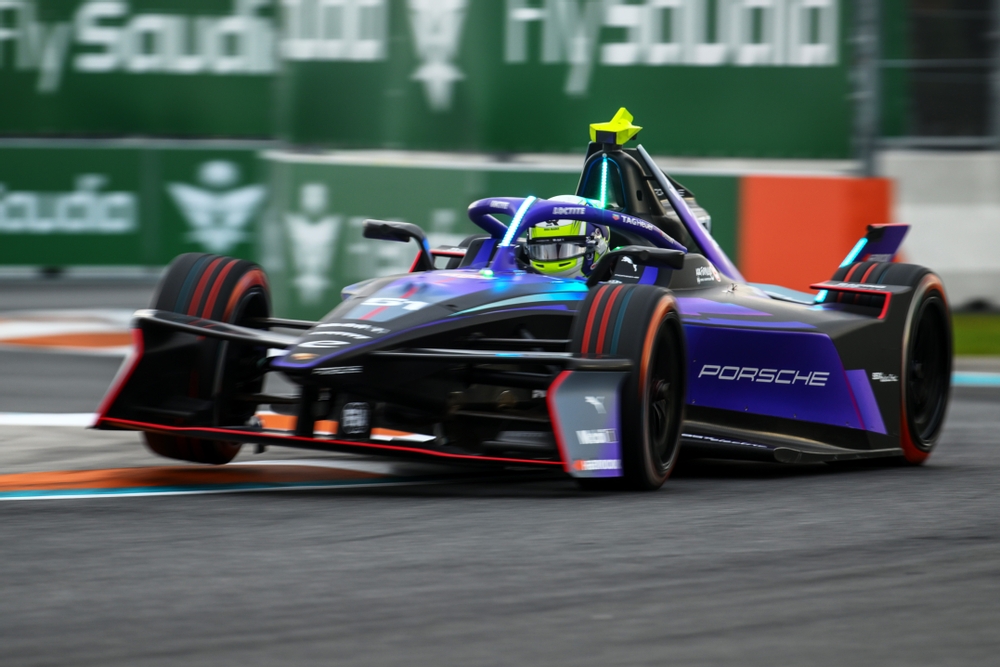 Nico Mueller driving in the Formula E Miami E-Prix Qualifying