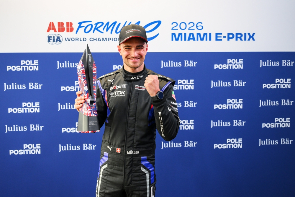 Müller shines at the Miami E-Prix, converting pole into a podium as rain, strategy and teamwork power Porsche to the top of both championships