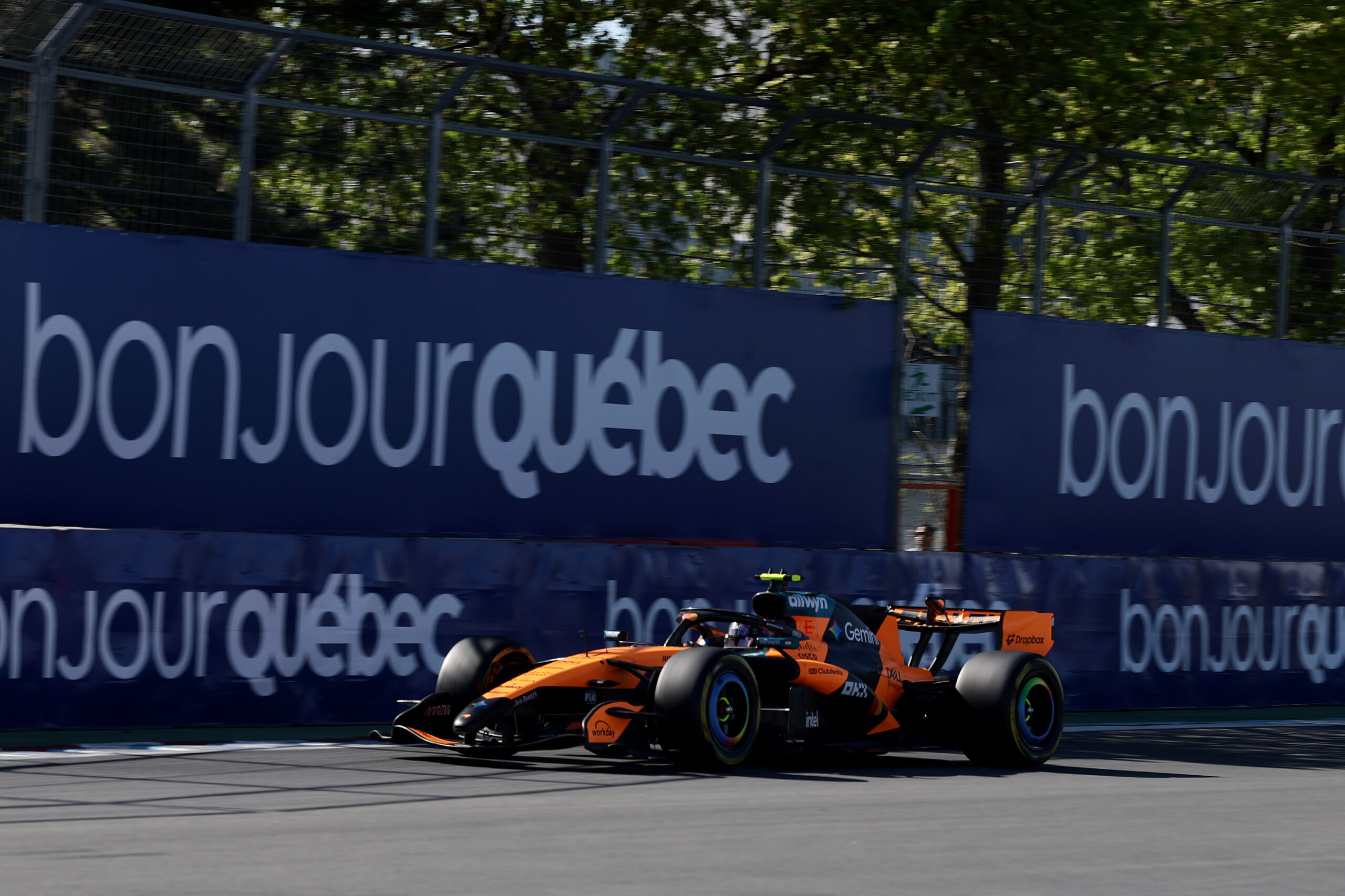 McLaren qualified behind both Mercedes ahead of the 2026 F1 Canadian GP Sprint race. Norris and Piastri speak on updates and challenges.