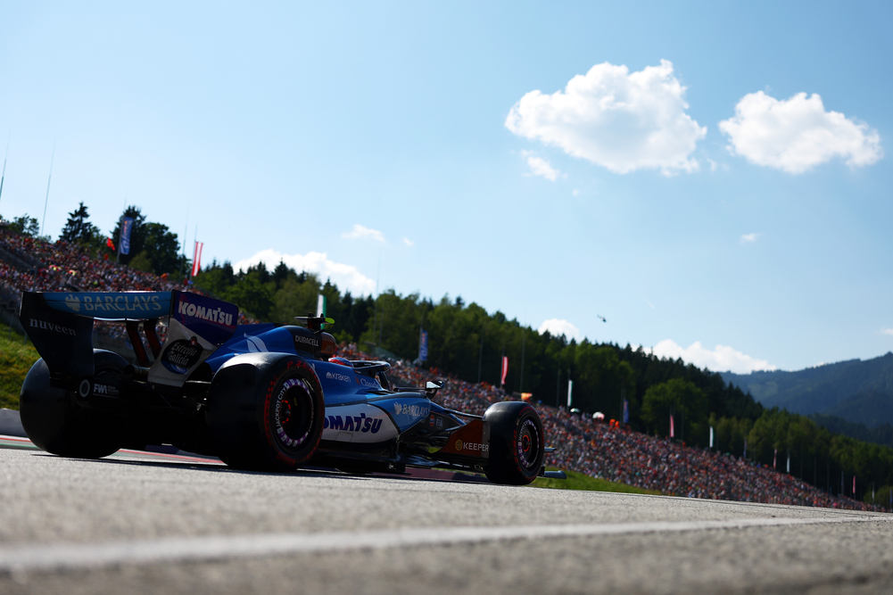 Williams driver Carlos Sainz failed to finish the 2026 F1 Austrian GP as an electrical issue saw his day end quite early.