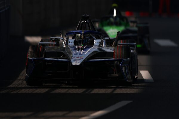 Jake Dennis leads the 2026 Formula E title fight into London as Andretti targets Drivers’ and Teams’ success at the final GEN3 weekend.