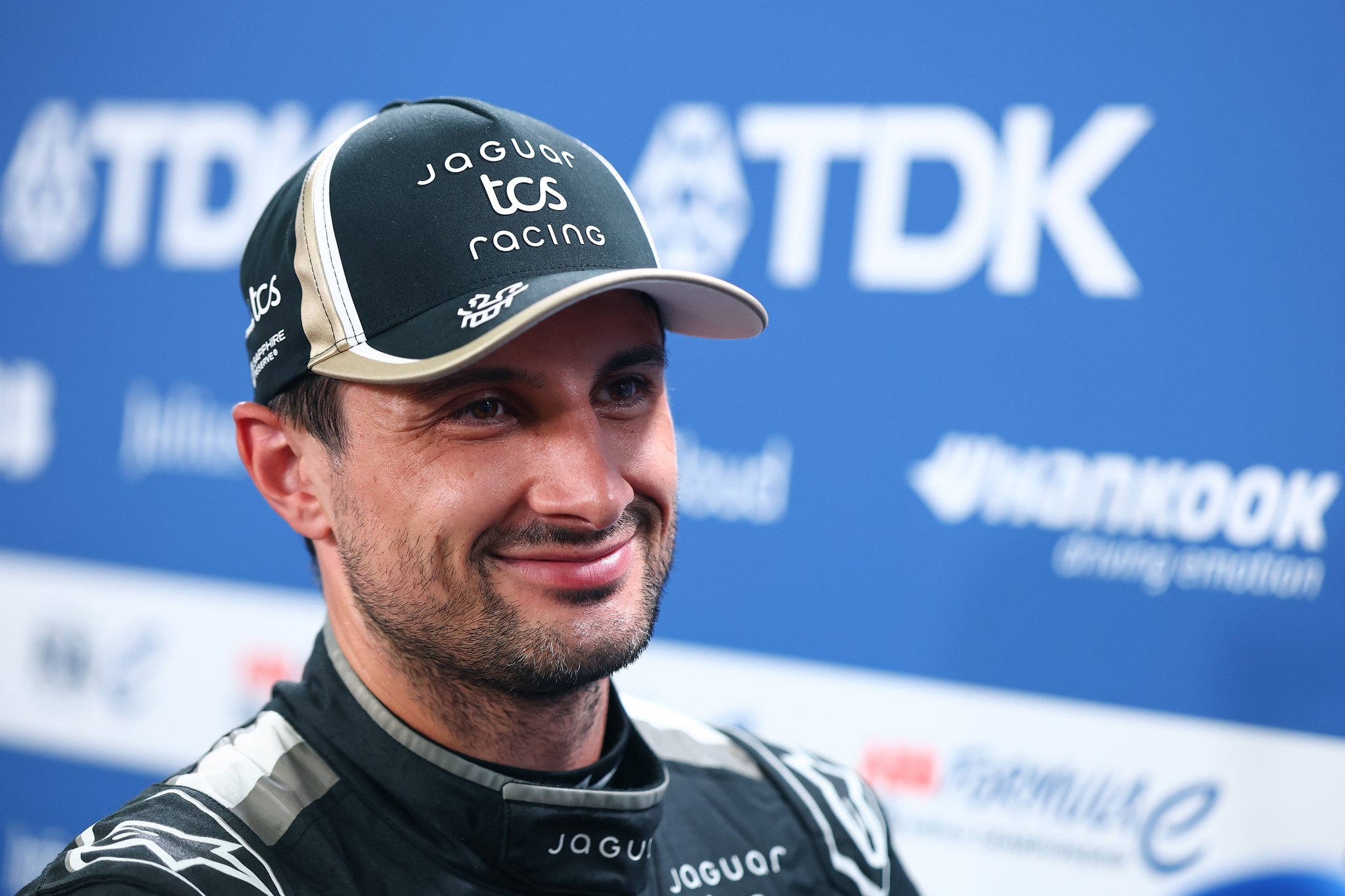 Jaguar heads to London leading the Teams’ standings as Mitch Evans chases Jake Dennis for the Formula E Drivers’ title at home.