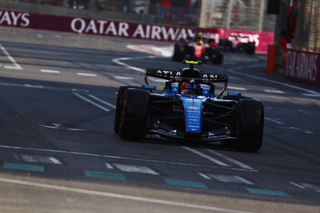 BAKU, AZERBAIJAN - SEPTEMBER 25: Carlos Sainz of Spain driving the (55) Williams FW48 Mercedes on track during qualifying ahead of the F1 Grand Prix of Azerbaijan at Baku City Circuit on September 25, 2026 in Baku, Azerbaijan. (Photo by Joe Portlock/LAT Images)