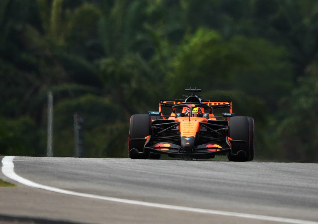 KUALA LUMPUR, MALAYSIA - OCTOBER 02: Oscar Piastri of Australia driving the (81) McLaren MCL40 Mercedes on track during practice ahead of the F1 Grand Prix of Bahrain in Malaysia at Sepang Circuit on October 02, 2026 in Kuala Lumpur, Malaysia. (Photo by Alex Bierens de Haan/LAT Images)
