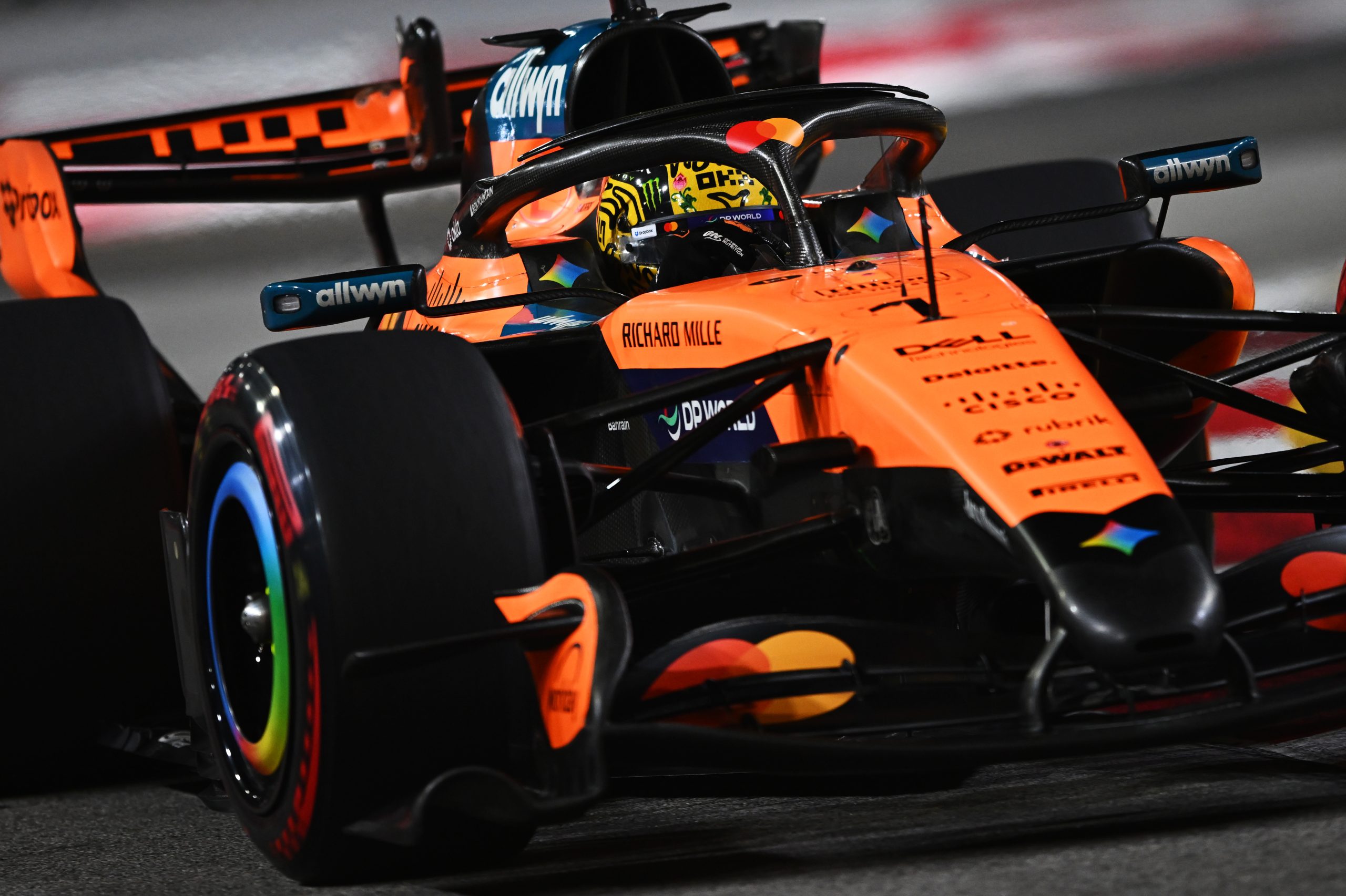 Following a scruffy Sprint Race that saw Lando Norris make contact with McLaren teammate Oscar Piastri, the reigning WDC settled for P5 in Qualifying at the 2026 F1 Singapore GP.