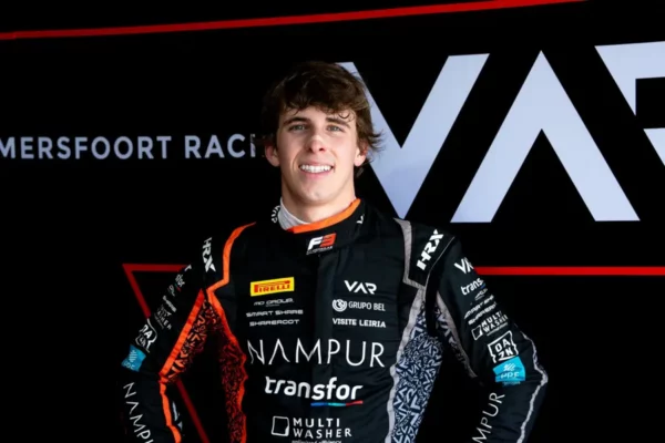 F3 Ivan Domingues Van Amersfoort Racing kit
