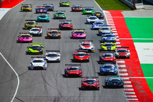 International GT Open returns with strong grid for 2026 season opener International GT Open 2026 begins at Portimão with 29 cars, eight brands and fierce competition across all classes.