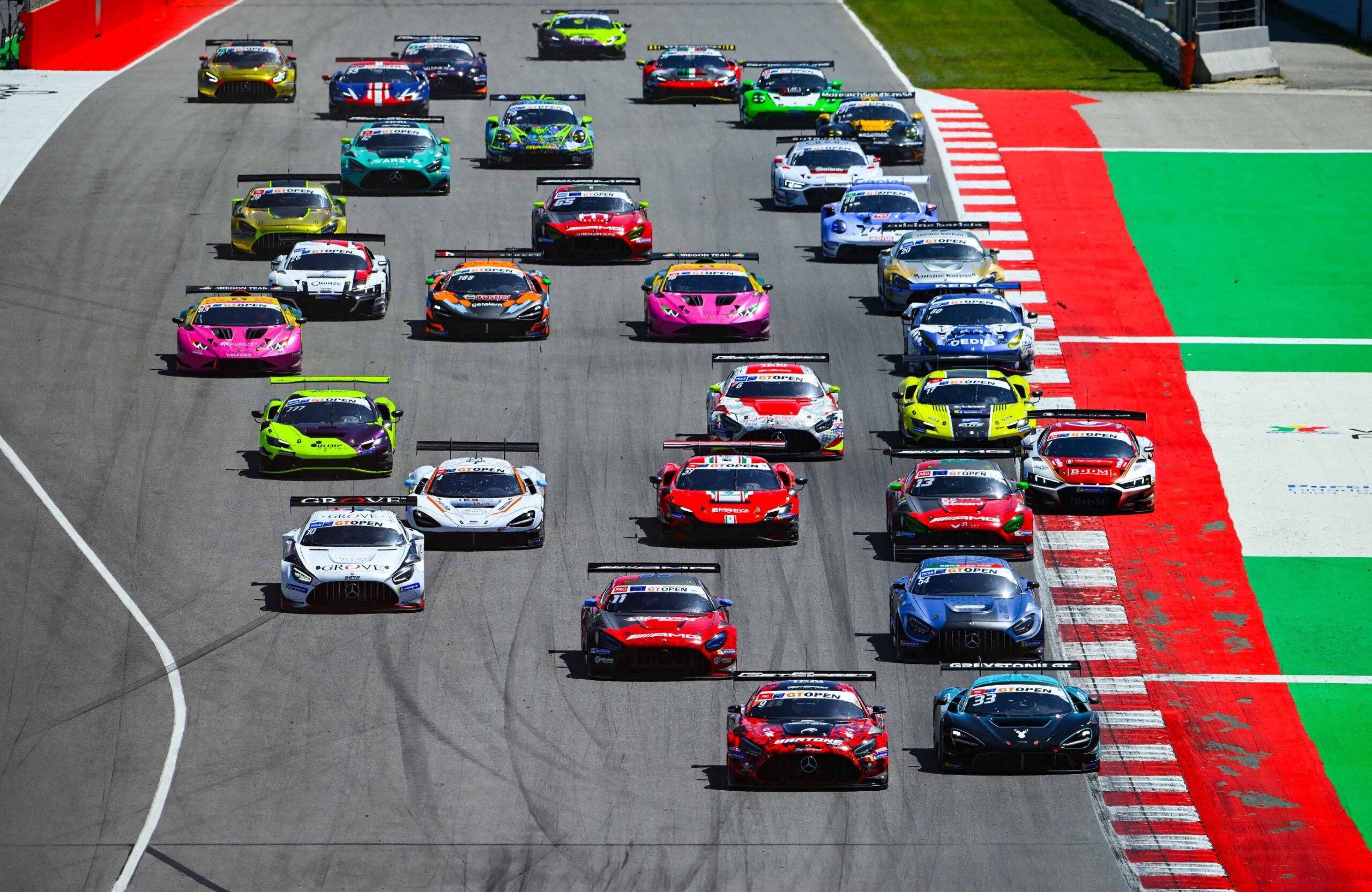 International GT Open 2026 begins at Portimão with 29 cars, eight brands and fierce competition across all classes.