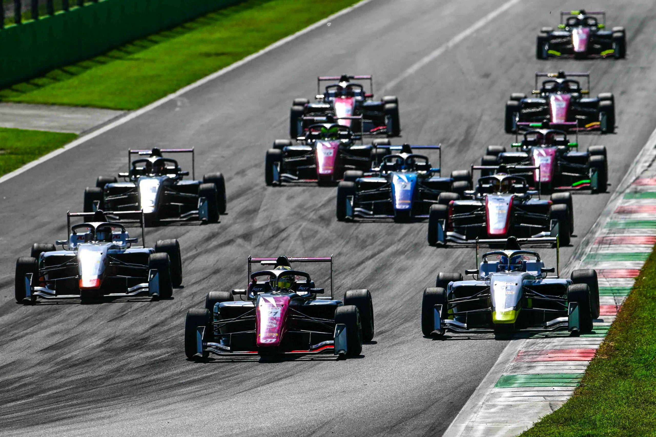 Euroformula Open heads to Barcelona for its 2026 finale as Enzo Yeh celebrates the title and two crucial battles remain undecided.