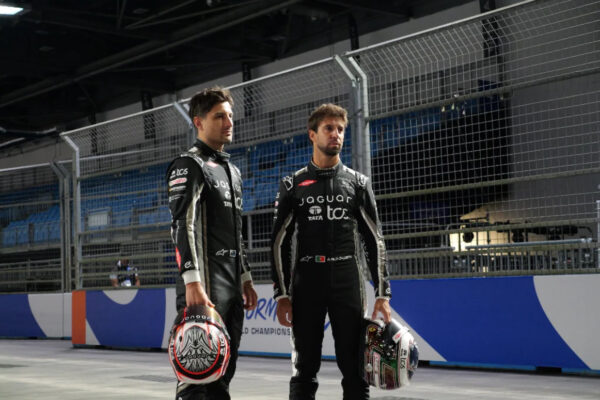 Formula E | London E-Prix | FP1 | Evans leads smooth session from de Vries and Wehrlein Evans and Da Costa ahead of Formula E FP1 in London