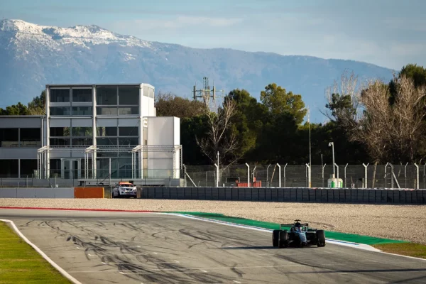 Shovlin discusses the performance of Mercedes F1 in 2026 Barcelona shakedown Mercedes’s Kimi Antonelli during the F1 Barcelona Shakedown, as described by Shovlin