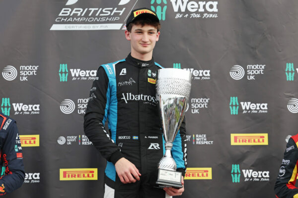 August Raber joins Pinnacle Motorsport for 2026 FRME, stepping up from British F4 with wins and podiums at Yas Marina.