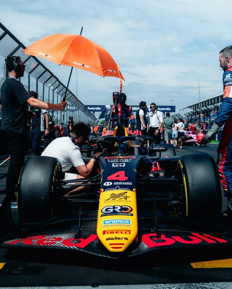 Arvid Lindblad at Formula 2 Australia GP Round for Campos Racing