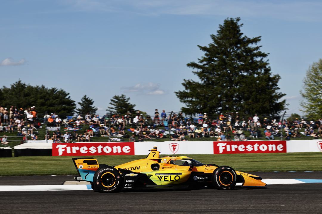 lundgaard driving during the Indy GP