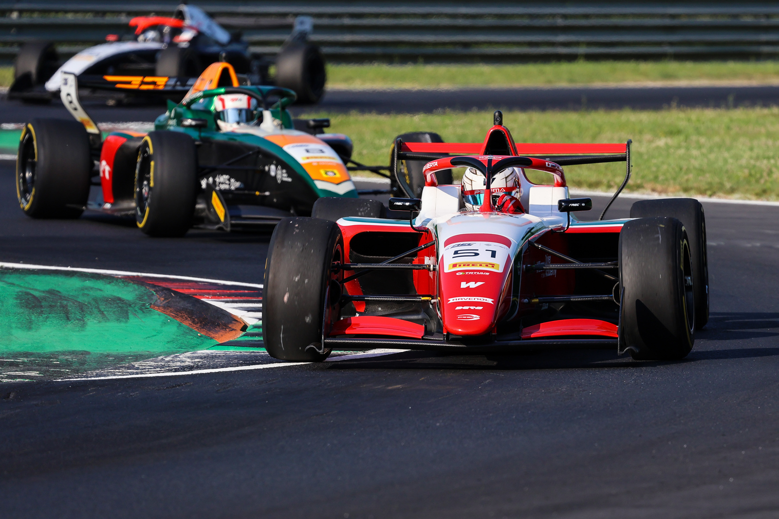 Kean Nakamura-Berta secures his fourth 2026 FREC pole at Monza ahead of Emanuele Olivieri in a fiercely hot Qualifying 1 shootout.