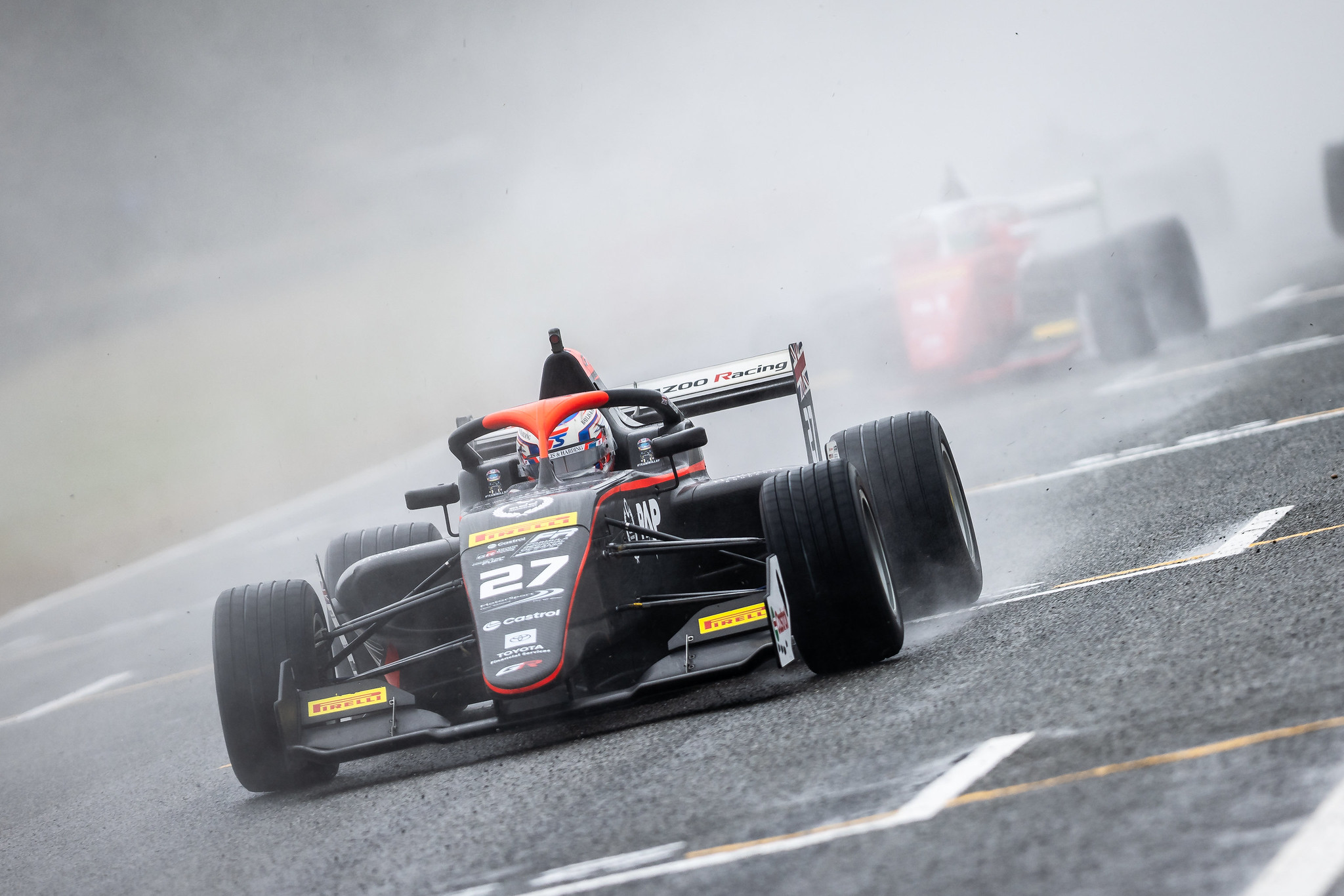 Wet weather and red flags disrupt Qualifying 2 at Teretonga as Freddie Slater claims pole in a dramatic, incident-filled 2026 CTFROT session.
