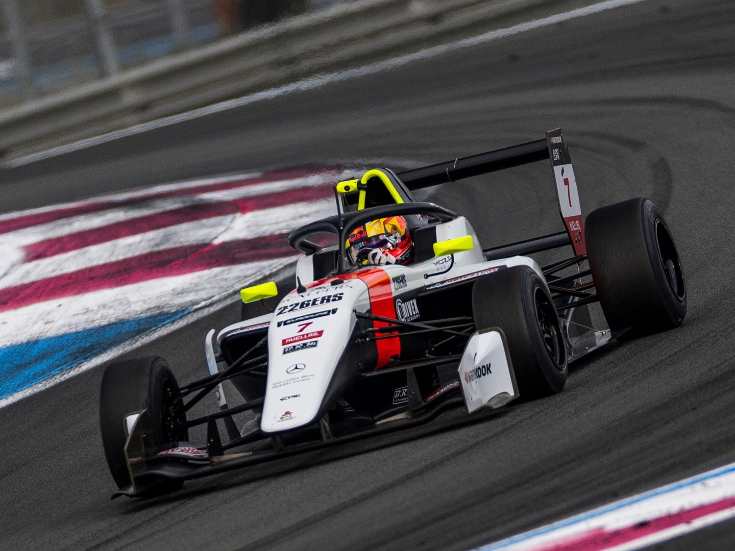 Christopher El Feghali wins the 2026 Eurocup-3 Sprint Race as Tarnvanichkul and Egozi complete a thrilling podium showdown.