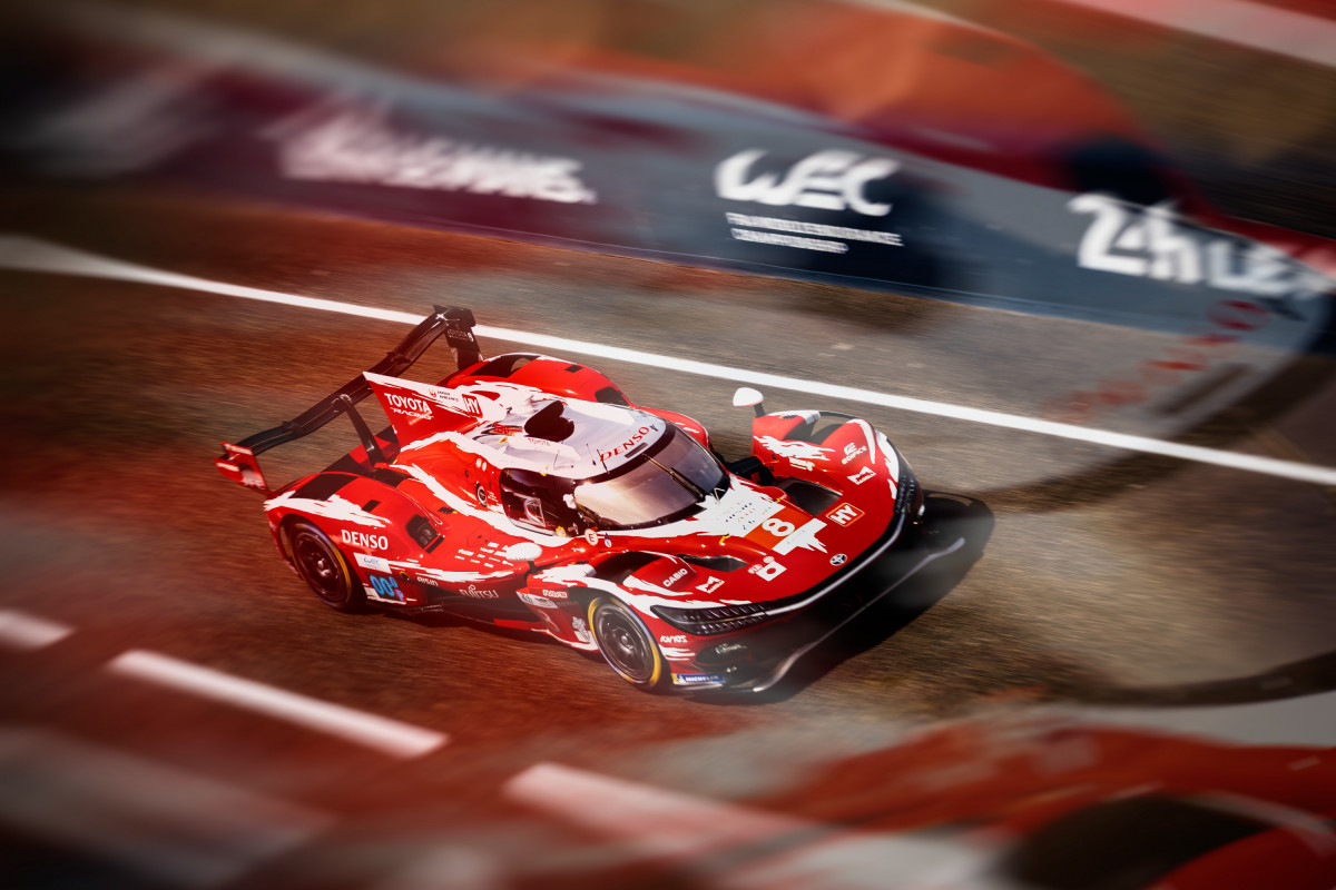 Toyota led after the first hour at Le Mans after an early pit strategy vaulted Sébastien Buemi ahead of BMW, Alpine and Cadillac.