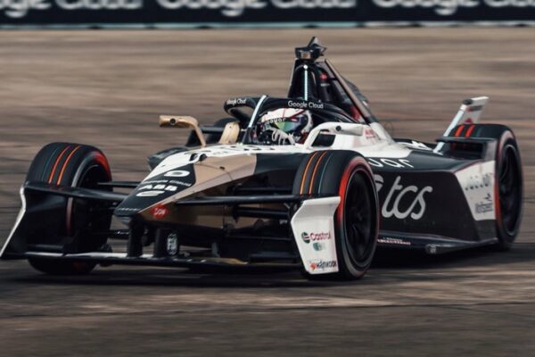 Formula E | Berlin E-Prix | Qualifying 1 | Evans on top under the pouring rain