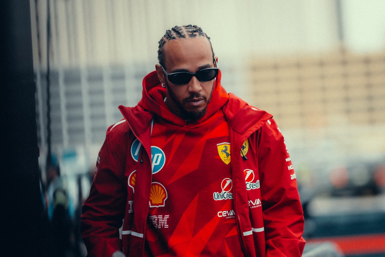 Lewis Hamilton fought from last on the grid to score points at the F1 Las Vegas GP, but admitted he felt it was a bad weekend.