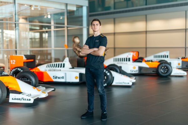 Leonardo Fornaroli signs with McLaren Racing for the 2026 F1 season, serving as their Reserve and Development Driver.