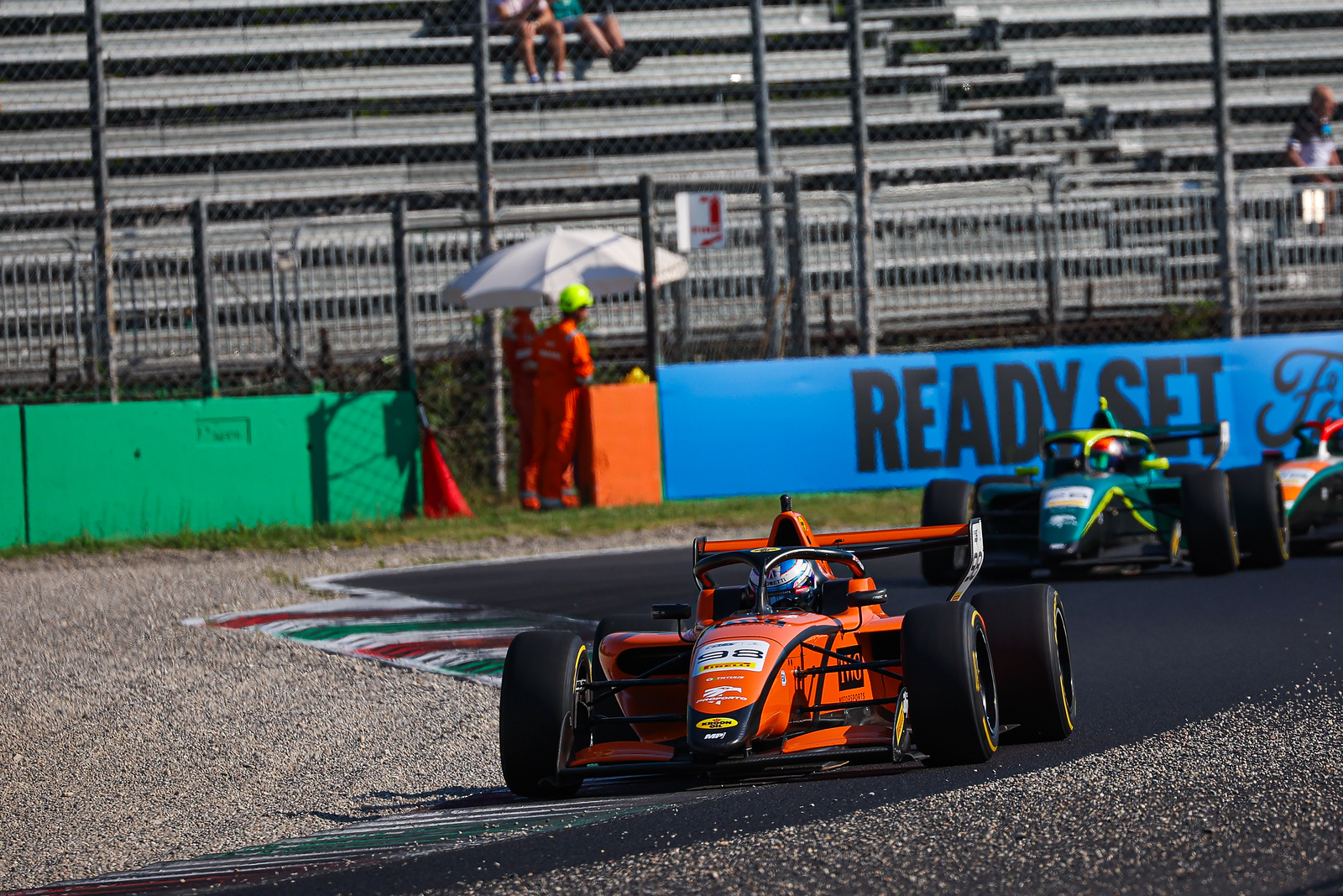 Sebastian Wheldon retakes the 2026 FREC lead at Monza, as R-ace GP moves eight points clear in the Teams’ Championship standings.