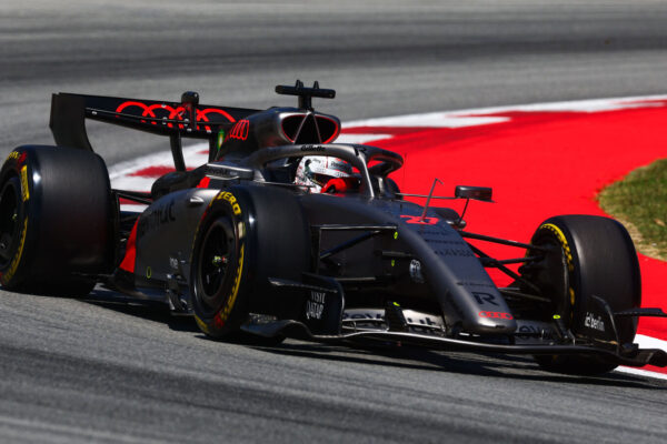 Hülkenberg delivers another Q3 result as Audi matches 2026 F1 qualifying benchmark in Barcelona Hülkenberg matched Audi's best qualifying result of the 2026 F1 season in Barcelona, overcoming an early Q1 setback to secure a place in Q3.