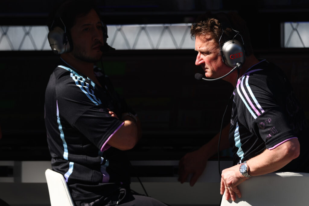 Allan McNish, Racing Director of Audi F1 Team on the pit wall during Sprint Qualifying ahead of the 2026 F1 Miami GP.