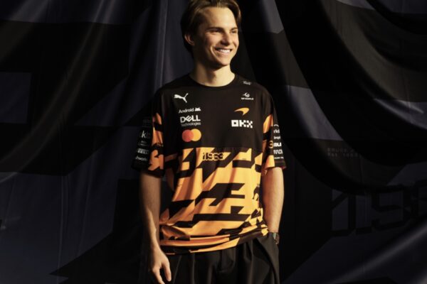 Oscar Piastri wearing special merch for McLaren's 1000th GP start in F1