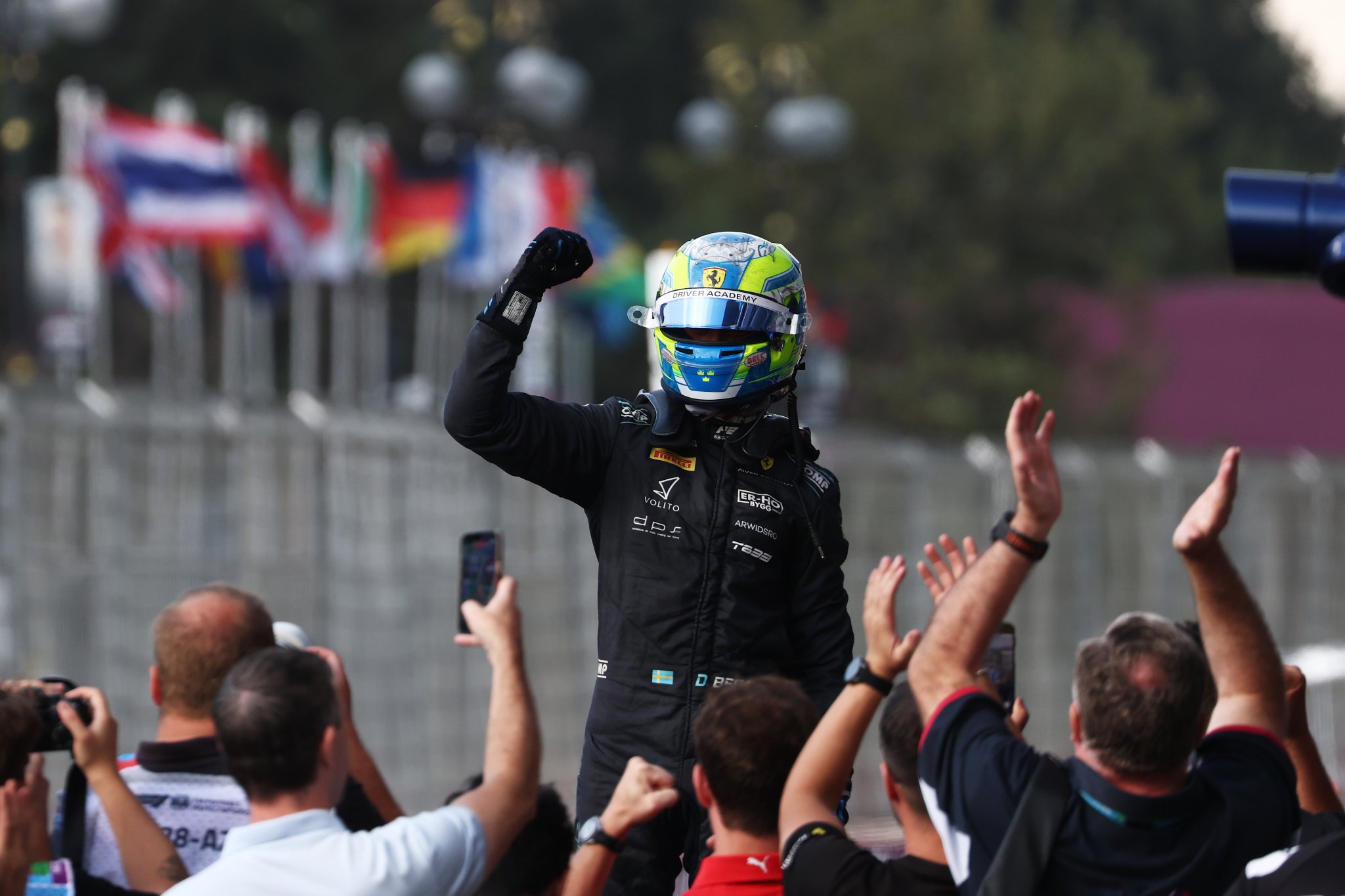 DAMS Lucas Oil's Dino Beganovic takes back-to-back F2 Sprint Race victories on the streets of Baku.