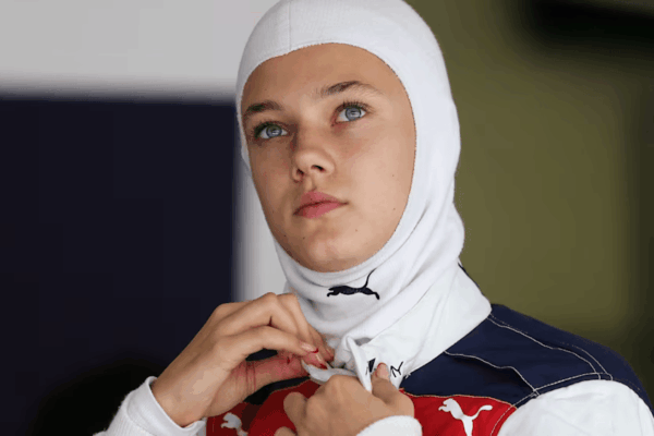 Alba Larsen made her F1 Academy debut in 2025 with MP Motorsport, gaining valuable experience and achieving consistent results with support from partner, Tommy Hilfiger.