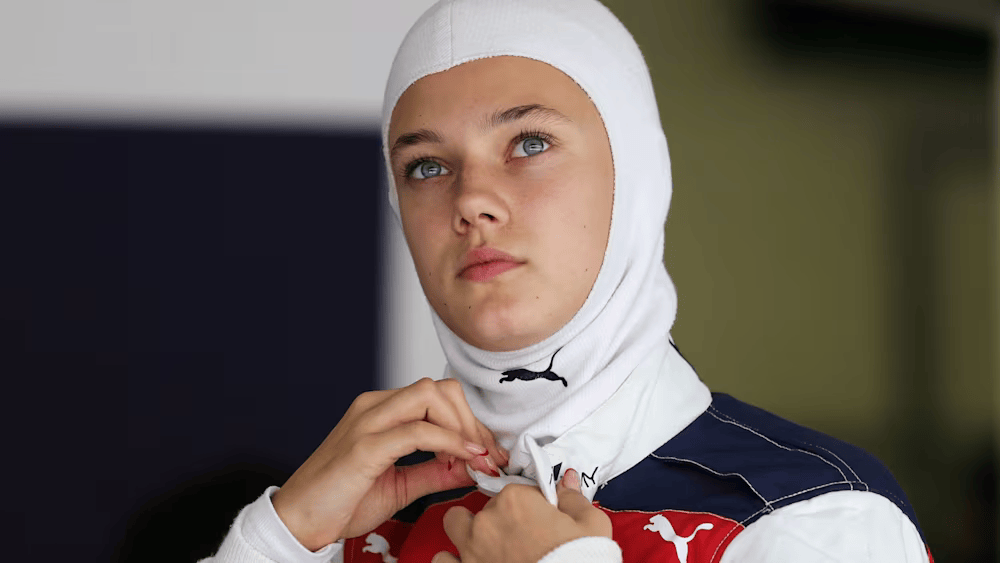 Alba Larsen made her F1 Academy debut in 2025 with MP Motorsport, gaining valuable experience and achieving consistent results with support from partner, Tommy Hilfiger.