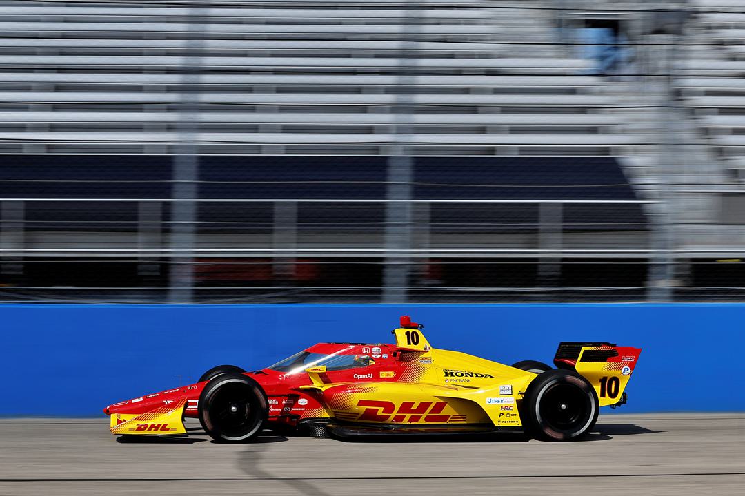 IndyCar championship winner Alex Palou takes pole position at Milwaukee Mile 250.